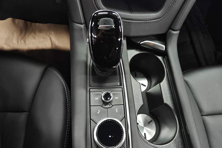 Used Cadillac XT6 2022 2.0T Six-Seater Four-Wheel Drive Luxury Version