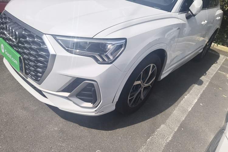 Used Audi Q3 Sportback 2020 40 TFSI Fashion Model
