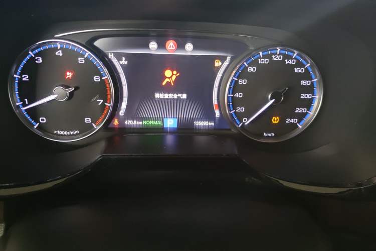 Used GAC Trumpchi GS8 2017 320T Two-Wheel Drive Luxury Smart Connectivity Version (7 Seats) Odometer Close Up