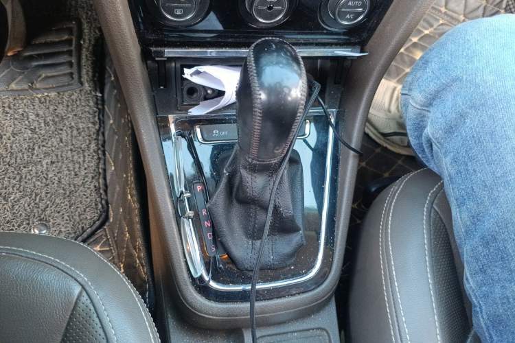 Used Volkswagen Bora 2013 1.6L Automatic Comfort Model