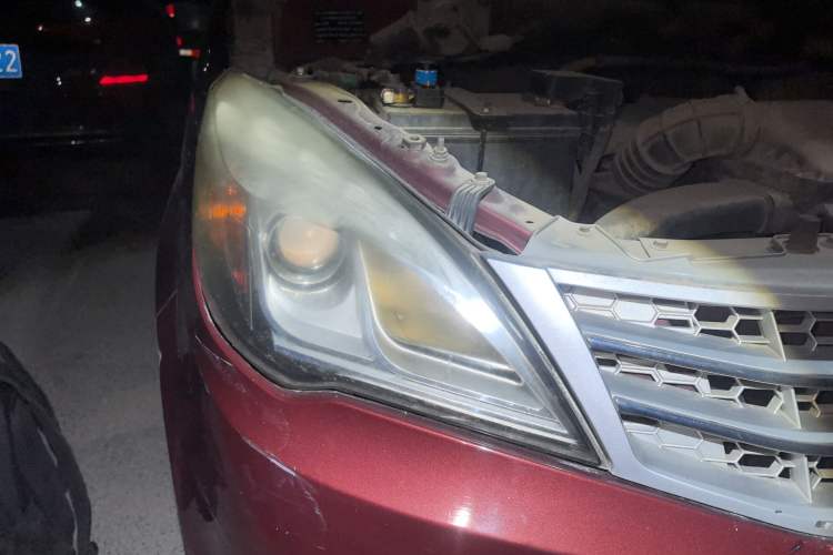 Used BAIC Weiwang M20 2014 1.5L practical type BJ415A Right Front Headlight