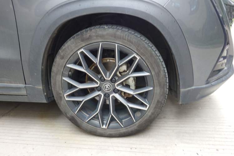 Used CHANGAN UNI-T 2022 1.5T Prestige Version Exterior 7