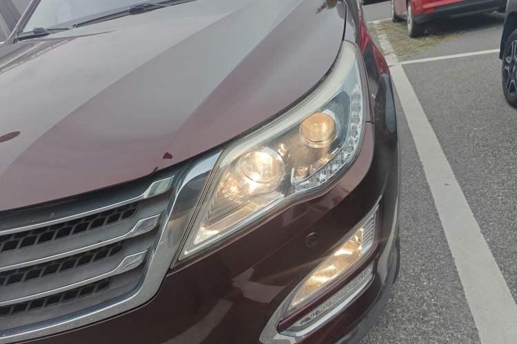 Used Baojun 560 2016 1.8L Manual Luxury Edition