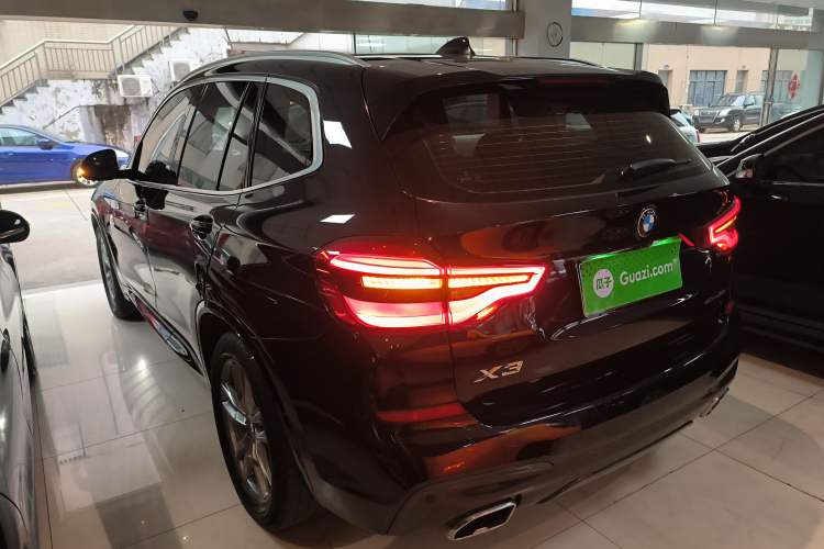 Used BMW X3 2021 xDrive25i M Sport Package Exterior 2