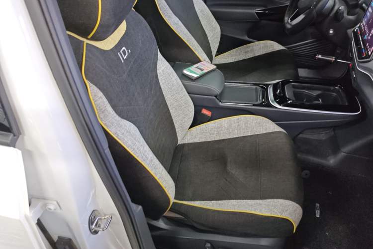 Used Volkswagen ID.4 CROZZ 2025 Pure Edition