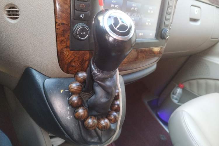 Used Mercedes-Benz Viano 2013 3.0L Navigator Edition Gear Lever