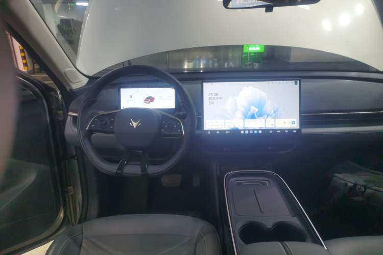 Used ARCFOX T1 2025 Model 425 PLUS