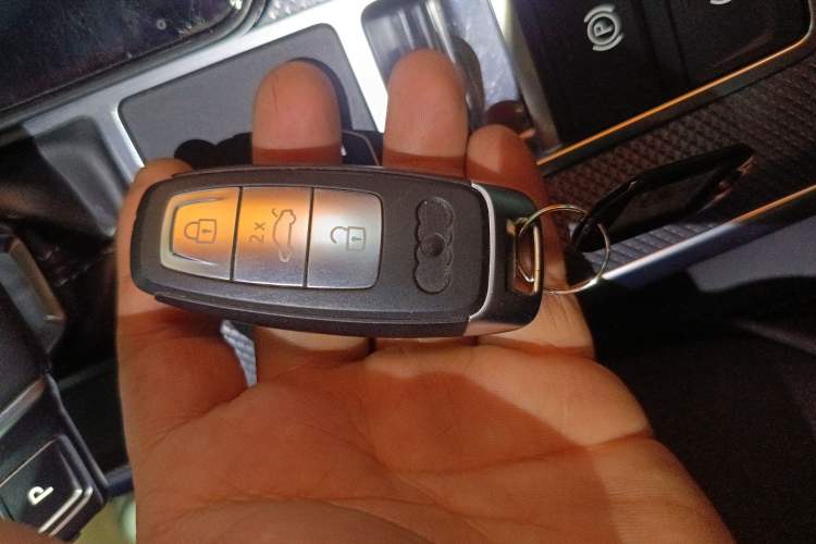 Used Audi A6L 2019 40 TFSI Luxury Dynamic Model
