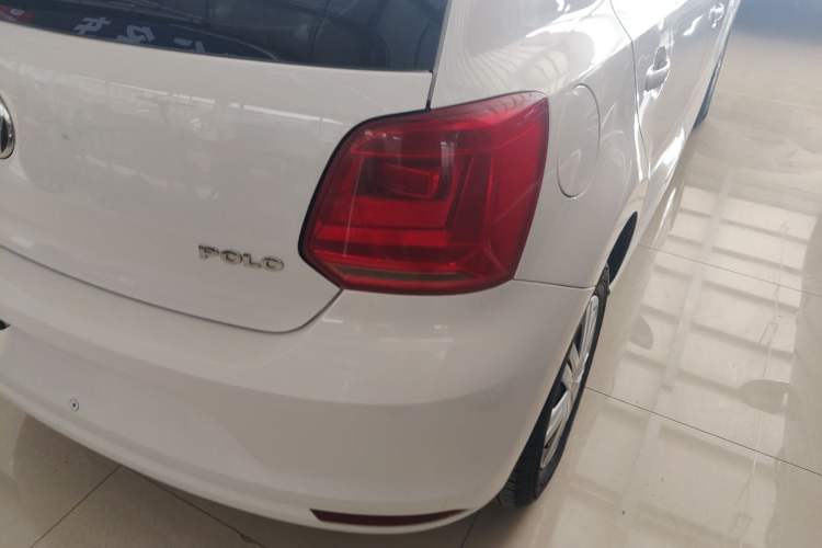 Used Volkswagen Polo 2016 1.4L Manual Fashion Model