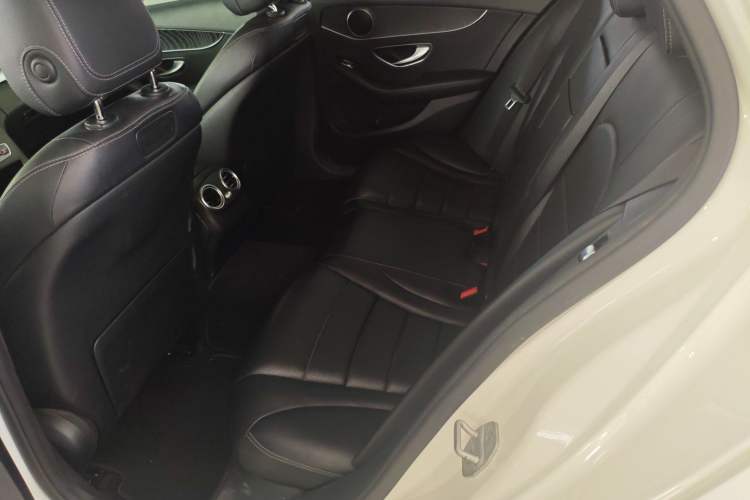 Used Mercedes-Benz C-Class 2015 C 200 station wagon