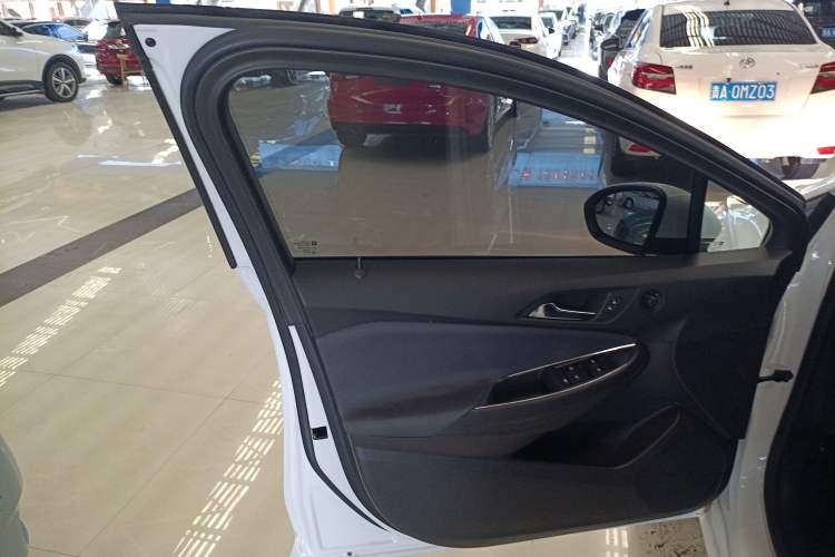 Used Chevrolet Cruze 2017 1.5L Hatchback Automatic Xuanfeng Edition