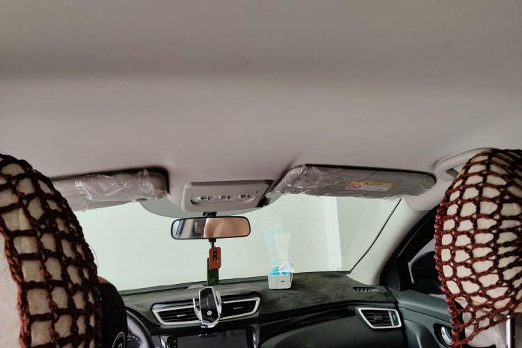 Used Nissan Qashqai 2016 2.0L CVT Elite Edition Headliner