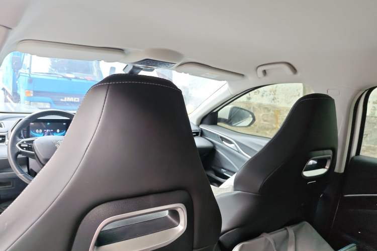 Used NETA U 2022 Zhi 400 Lithium Iron Phosphate Headliner