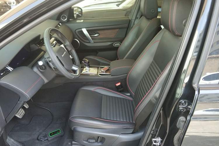 Used Land Rover Discovery Sport 2020 249 PS R-Dynamic Performance Edition Left Front Seat