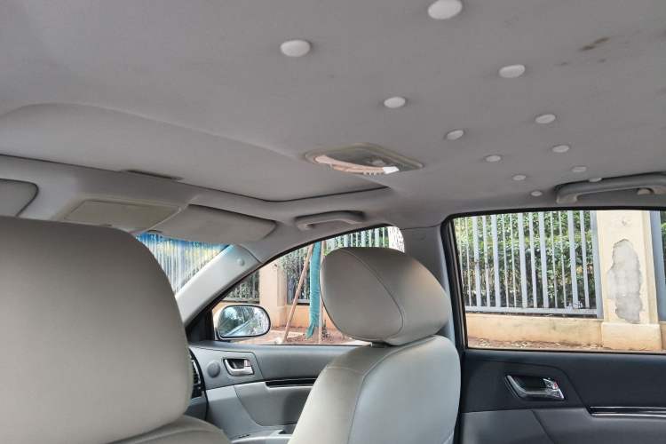 Used Geely Auto Classic Emgrand 2012 Sedan 1.8L Manual Luxury Model