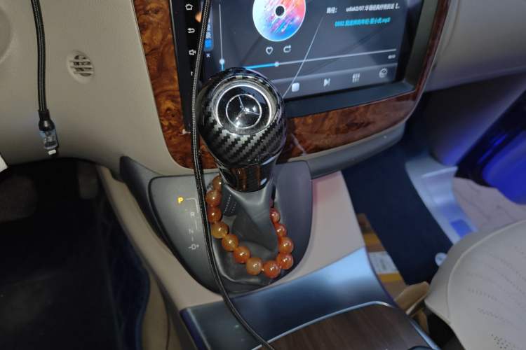 Used Mercedes-Benz Viano 2013 3.0L Comfort Edition Gear Lever