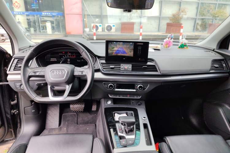Used Audi Q5L 2022 40T Fashionable and Dynamic Model