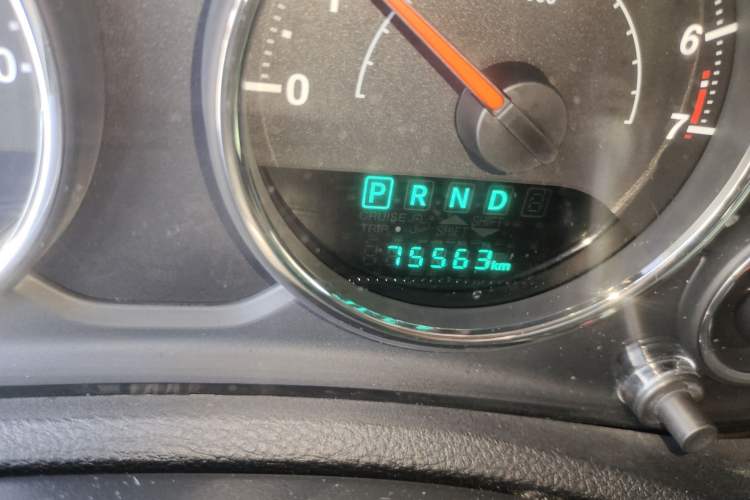 Used Jeep Wrangler 2015 3.6L Rubicon Four-Door Comfort Edition Odometer Close Up