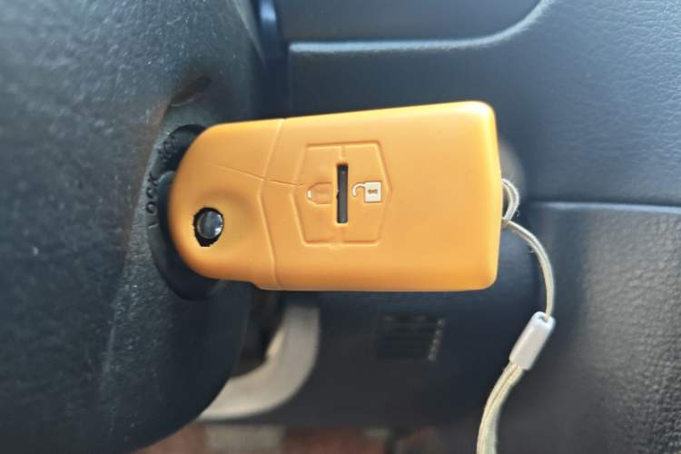 Used Mazda 6 2015 2.0L Automatic Classic Version
