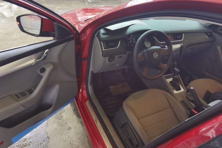 Used Skoda Octavia 2015 1.6L Automatic Yijie Edition
