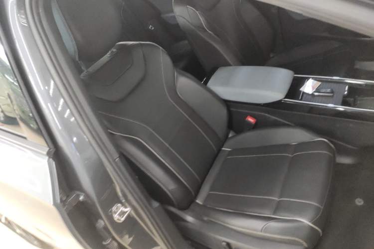 Used Volkswagen ID.4 X 2022 Pure Smart Edition Right Front Seat