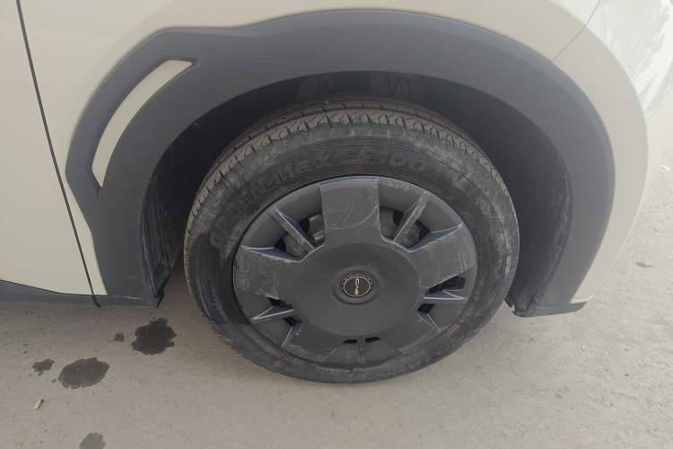 Used BYD Seagull 2023 Active Version Right Front Wheel Hub