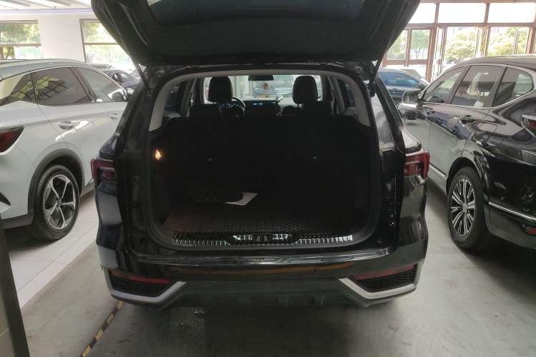 Used Ford Equator Sport 2022 EcoBoost 170 Platinum Edition Trunk