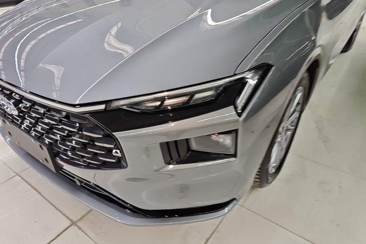 Used Ford Mondeo 2022 Restyled EcoBoost 245 Luxury Version Left Front Headlight