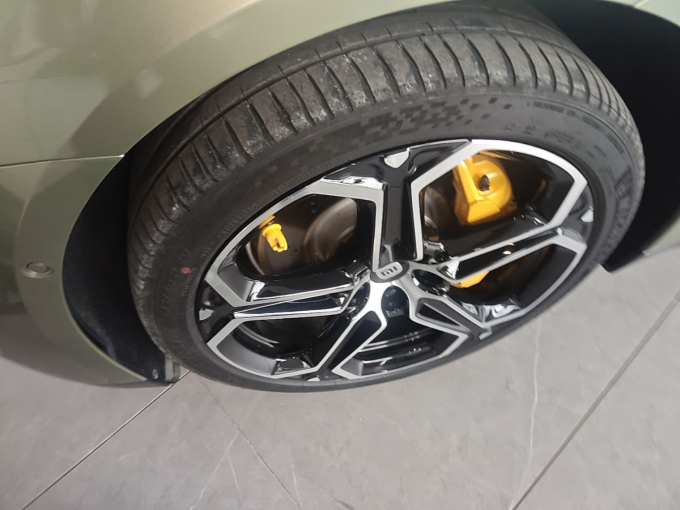 Xiaomi Auto SU7 2024 Rear-Drive Ultra-Long Range Advanced Pro-Level Intelligent Driving Version — снимка 10