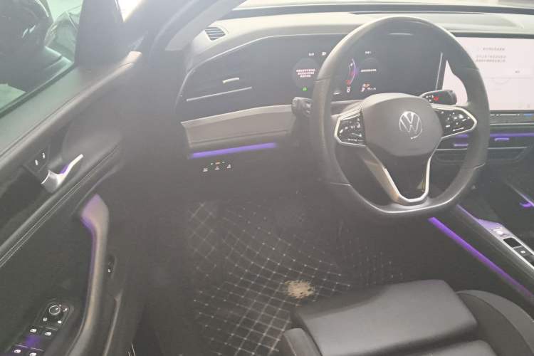 Used Volkswagen Magotan 2024 380TSI DSG Prestige Edition Driver Seat