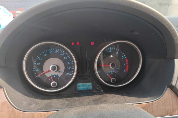 Used Buick Excelle 2015 1.5L Automatic Classic Model
