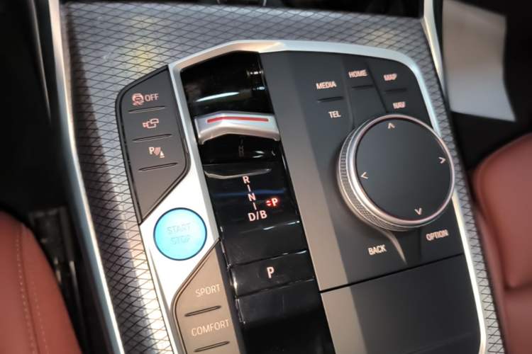 Used BMW i3 2025 eDrive 40 L Midnight Edition
