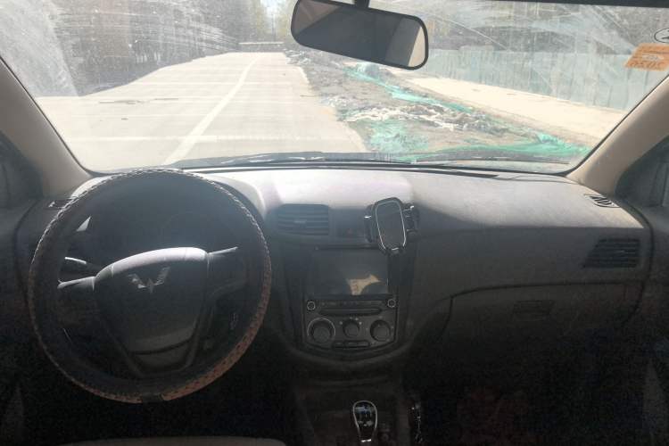 Used Wuling Hongguang 2015 1.2L S Base Model China V Standard