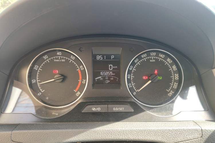 Used Skoda Rapid Spaceback 2014 1.6L Automatic Enjoyment Edition
