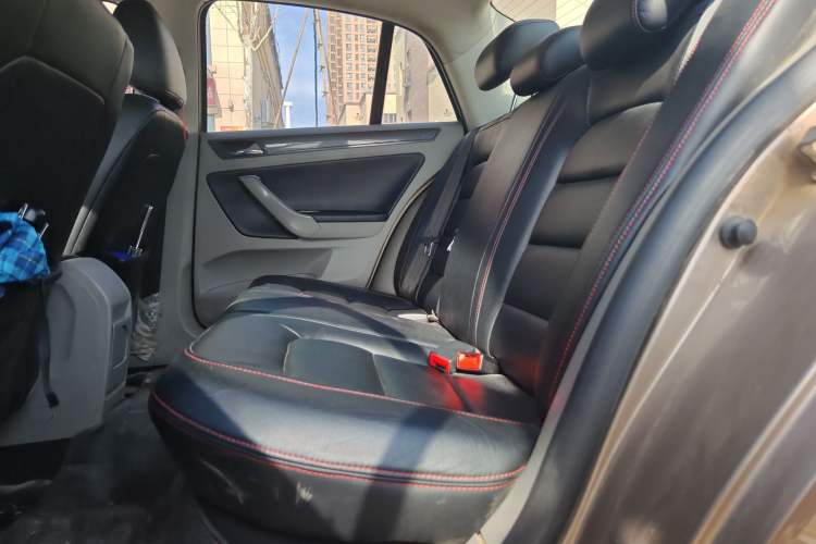 Used Volkswagen Bora 2014 1.6L Manual Fashion Edition