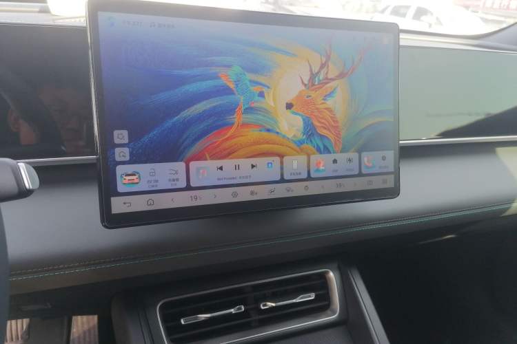 Used BYD Qin L 2026 DM-i 128KM Leading Edition Audio And AC Panel