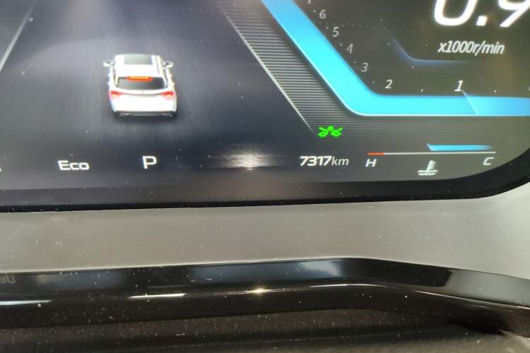 Used CHANGAN X7 PLUS 2024 1.5T Automatic Luxury 7-Seater Odometer Close Up