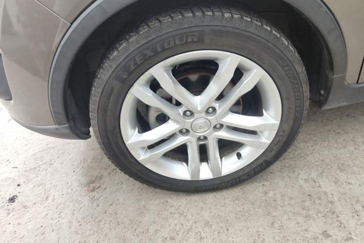 Used Changan CS35 2016 1.6L Automatic Luxury Model China V Standard
