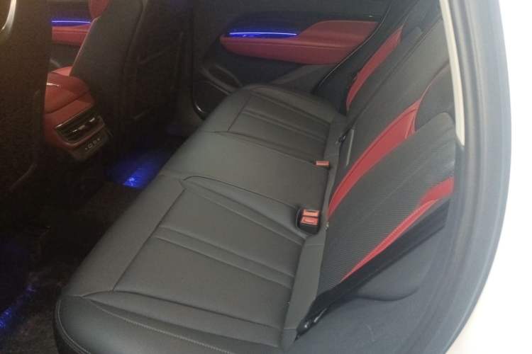 Used Hongqi HS3 2023 1.5T Two-Wheel Drive Shanwei Edition
