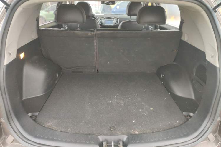 Used Kia Sportage R 2014 2.0L Automatic Two-Wheel Drive GLS Trim
