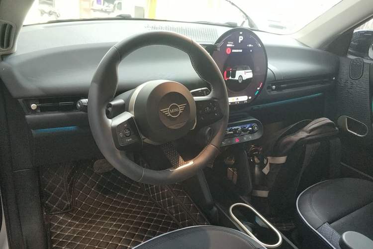 Used MINI Electric MINI COOPER 2024 456km COOPER E Classic Edition
