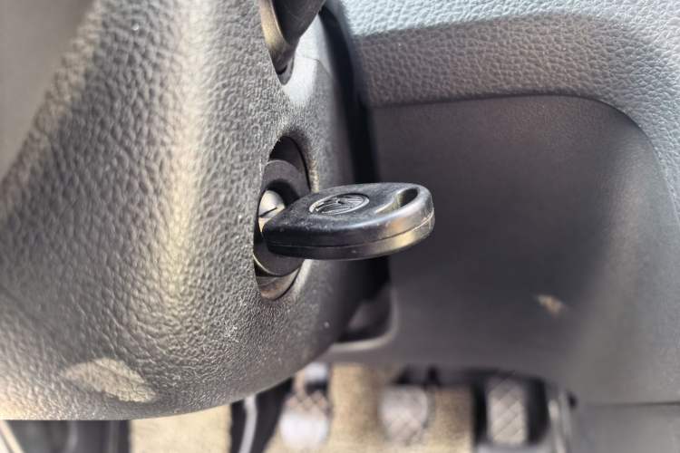 Used Volkswagen Santana 2016 1.6L Manual Fashion Edition