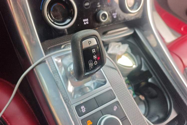 Used Land Rover Range Sport 2020 3.0 L6 HST Gear Lever