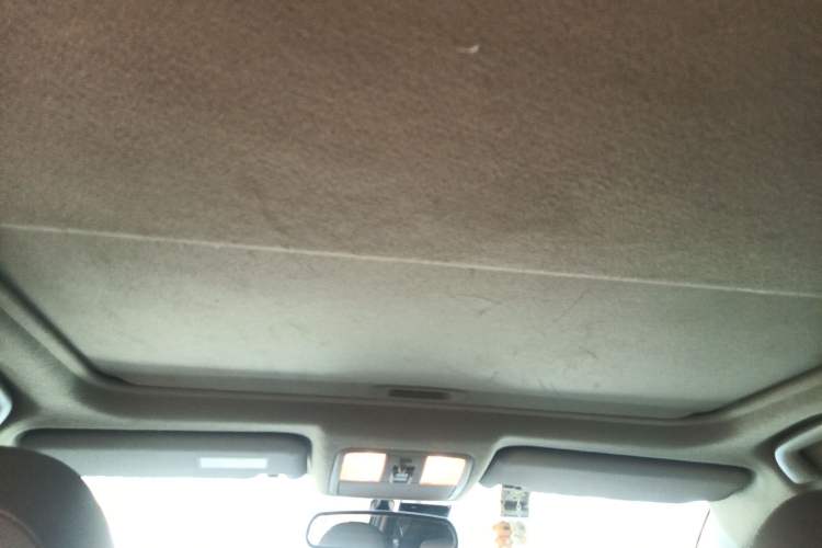 Used Toyota RAV4 2011 2.4L Automatic 4x4 Luxury Edition Headliner