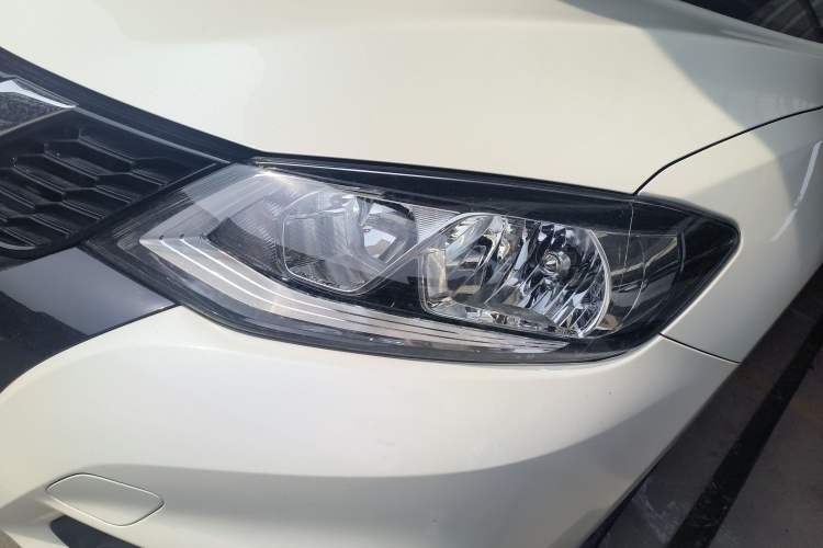 Used Nissan Tiida 2021 1.6L CVT Cool Edition