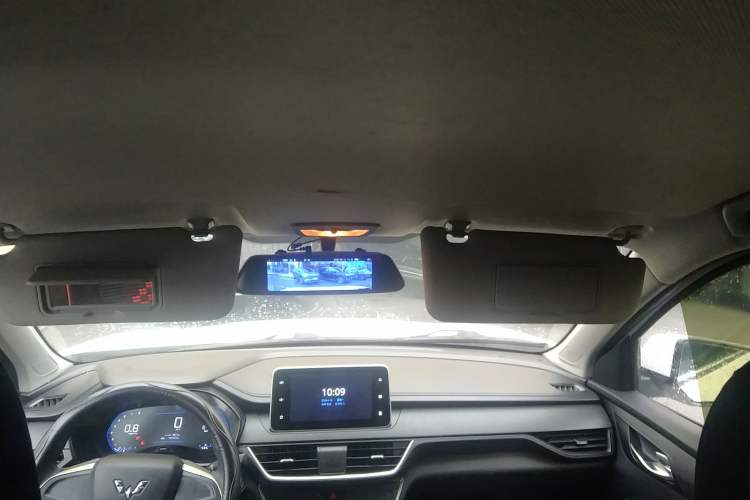 Used Wuling Hongguang S3 2019 1.5L Manual Comfort Model China VI Standard
