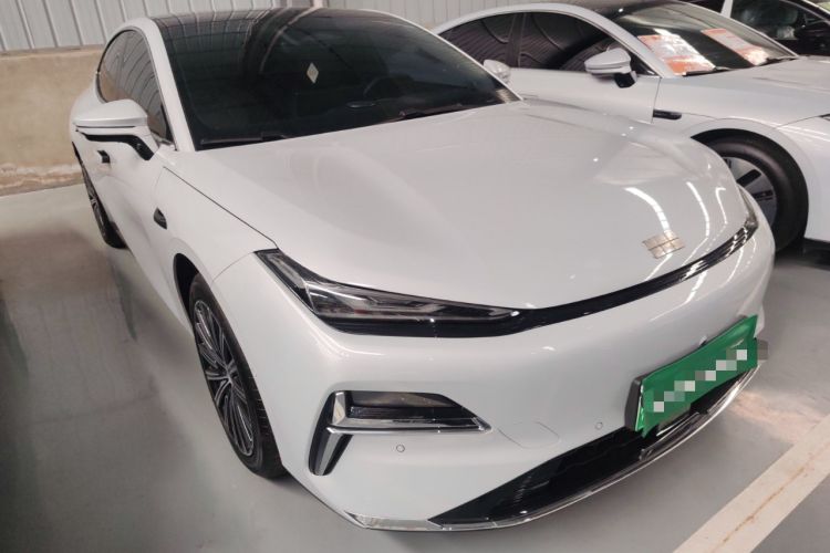 Used Geely Galaxy 8 2025 130km EM-i Flagship Edition Exterior 1