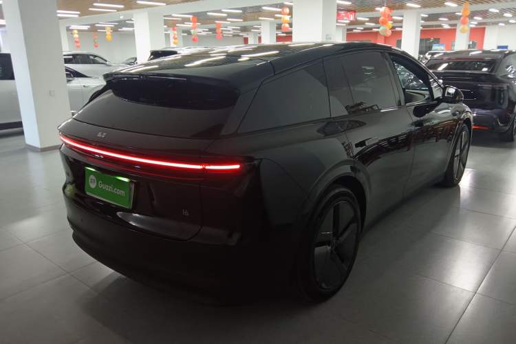 Used Li Auto i6 2025 Model Two-Wheel-Drive Standard Type
