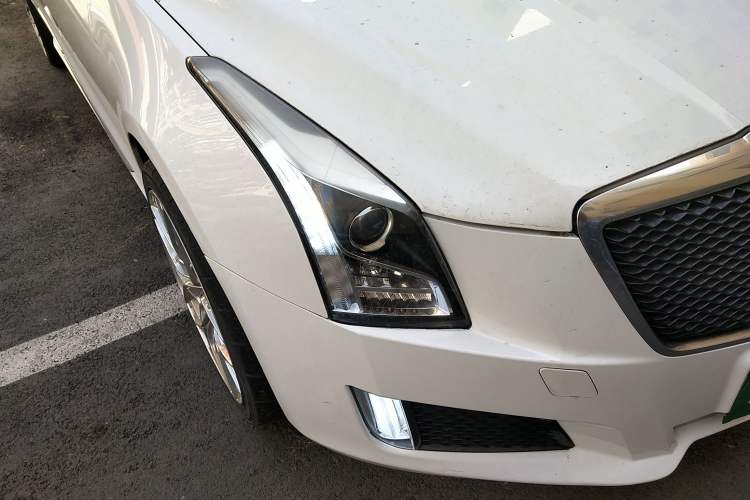 Used Cadillac ATS-L 2017 28T Fashion Edition Right Front Headlight