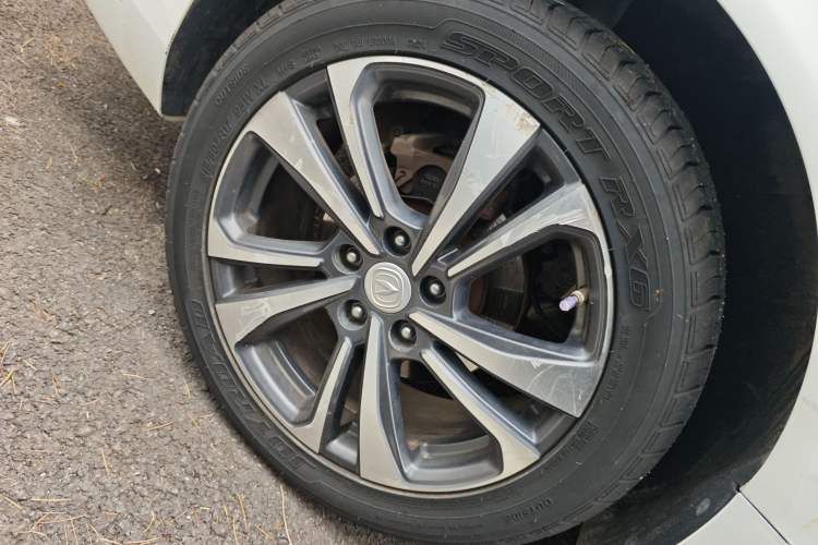 Used CHANGAN Eado 2020 PLUS Blue Whale NE 1.4T GDI DCT Flagship Model Right Rear Wheel Hub